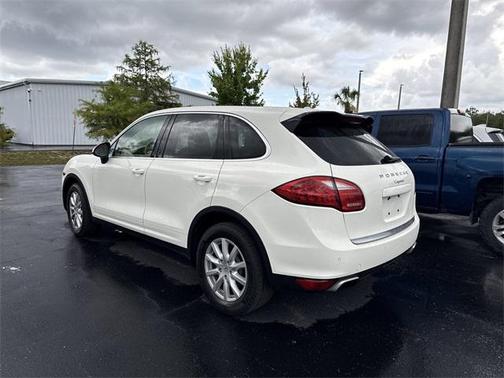 2011 Porsche Cayenne Base