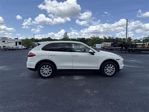 2011 Porsche Cayenne Base