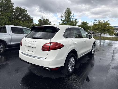 2011 Porsche Cayenne Base