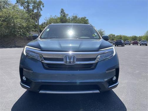 2022 Honda Pilot Touring 8-Passenger