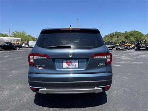 2022 Honda Pilot Touring 8-Passenger