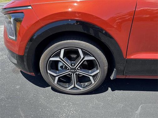 2023 Kia Niro Touring
