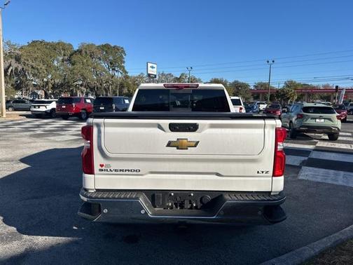 2025 Chevrolet Silverado 1500 LTZ