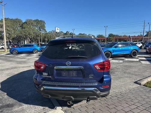 2020 Nissan Pathfinder SL 4WD