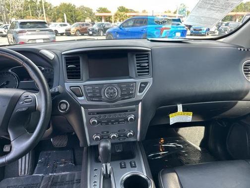 2020 Nissan Pathfinder SL 4WD