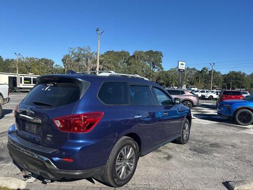 2020 Nissan Pathfinder SL 4WD