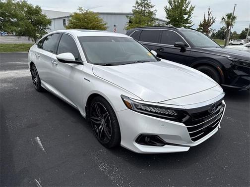 2022 Honda Accord Hybrid Touring