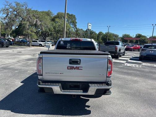 Quicksilver Metallic 2018 GMC Canyon SLE