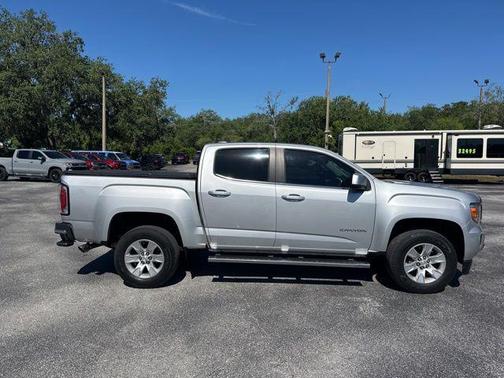 Quicksilver Metallic 2018 GMC Canyon SLE