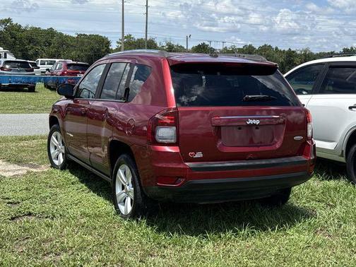 Deep Cherry Red Crystal Pearlcoat 2014 Jeep Compass Latitude