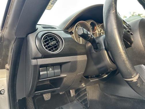 2013 Mazda MX-5 Miata Sport