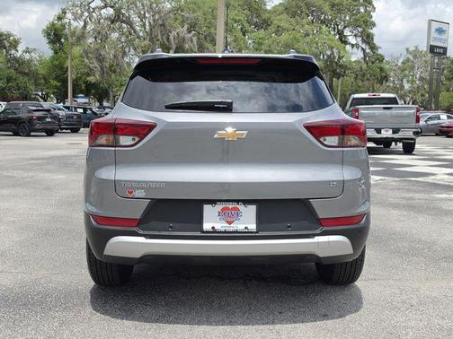 Sterling Gray Metallic 2026 Chevrolet Trailblazer LT