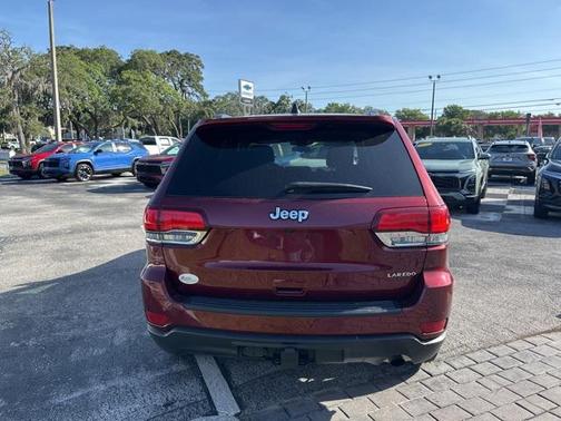 2021 Jeep Grand Cherokee Laredo