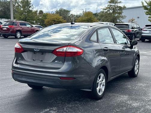 2015 Ford Fiesta SE