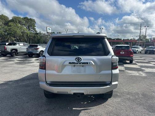 Classic Silver Metallic 2021 Toyota 4Runner SR5