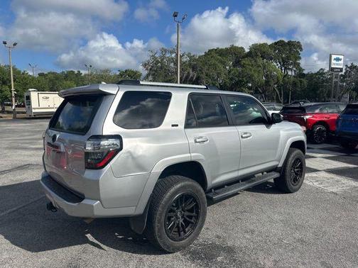 Classic Silver Metallic 2021 Toyota 4Runner SR5