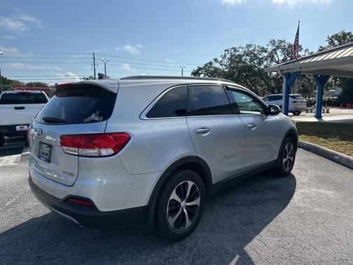 2017 Kia Sorento EX