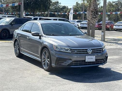 2019 Volkswagen Passat 2.0T R-Line