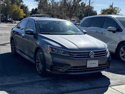 2019 Volkswagen Passat 2.0T R-Line