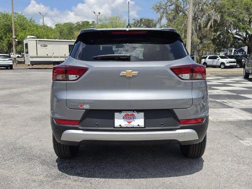 Sterling Gray Metallic 2026 Chevrolet Trailblazer LT