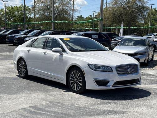 White Platinum Metallic Tri-Coat 2019 Lincoln MKZ Reserve I