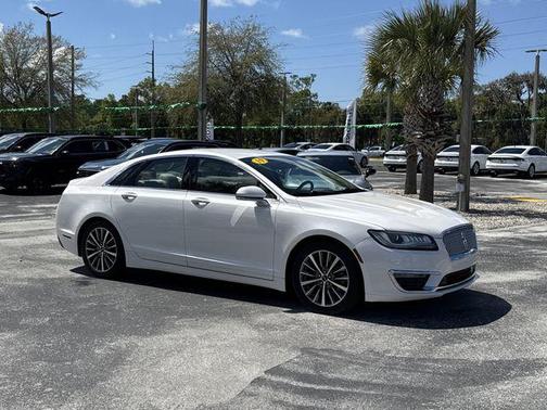 White Platinum Metallic Tri-Coat 2019 Lincoln MKZ Reserve I