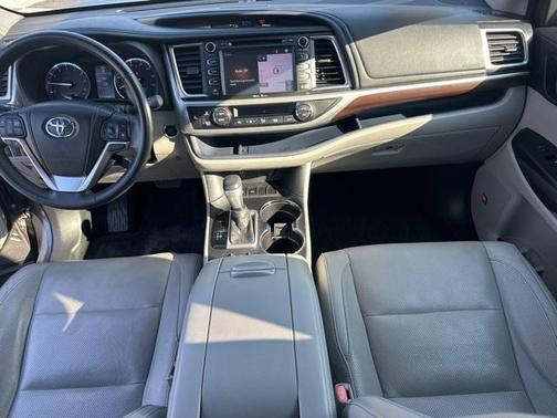 2014 Toyota Highlander Limited