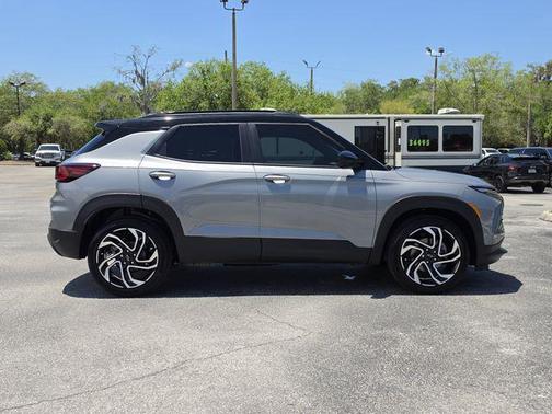 Sterling Gray Metallic 2026 Chevrolet Trailblazer RS