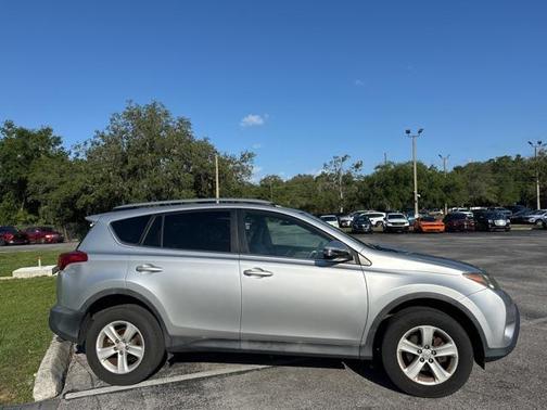 2014 Toyota RAV4 XLE