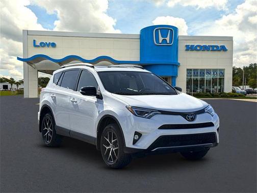 2018 Toyota RAV4 SE