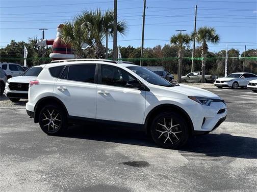 2018 Toyota RAV4 SE