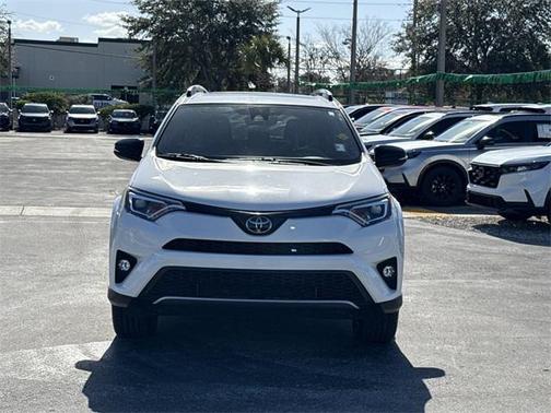 2018 Toyota RAV4 SE