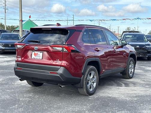 2024 Toyota RAV4 Hybrid LE