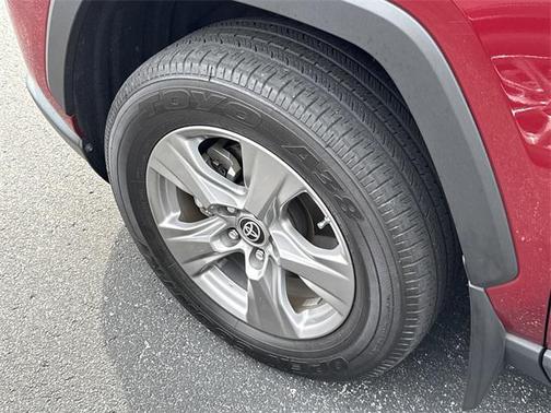 2024 Toyota RAV4 Hybrid LE