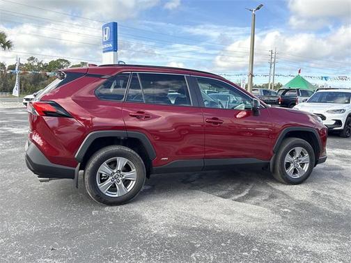 2024 Toyota RAV4 Hybrid LE