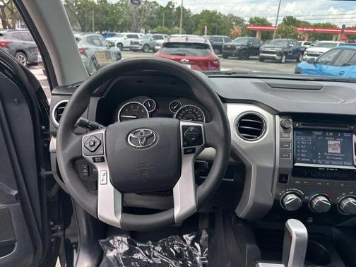 2014 Toyota Tundra SR5
