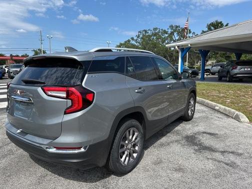 2023 GMC Terrain SLT