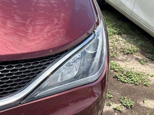 Velvet Red Pearlcoat 2018 Chrysler Pacifica Touring-L Plus
