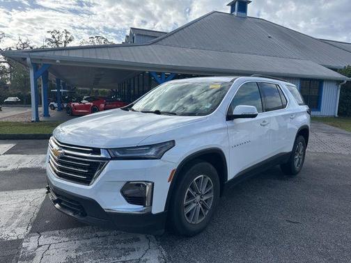 Summit White 2023 Chevrolet Traverse LT Cloth