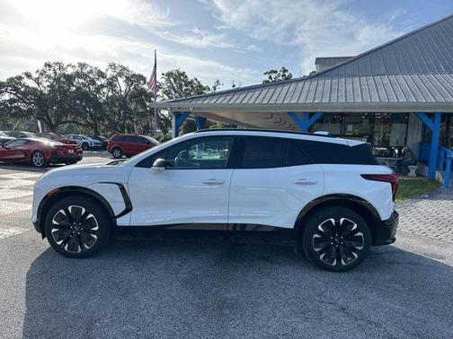 Summit White 2024 Chevrolet Blazer EV eAWD RS