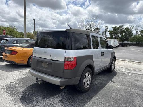 Satin Silver Metallic 2004 Honda Element EX