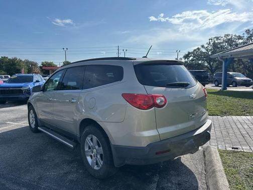 2011 Chevrolet Traverse LT
