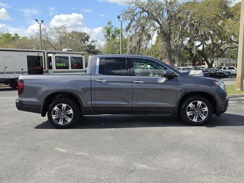 Gray 2019 Honda Ridgeline RTL-E
