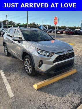2019 Toyota RAV4 XLE Premium