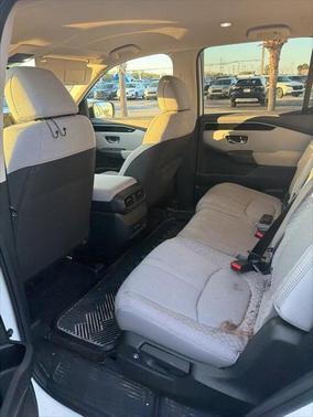 2023 Honda Pilot 2WD LX