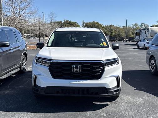 2023 Honda Pilot 2WD LX