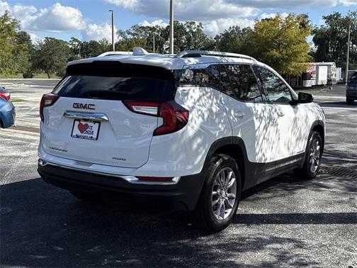 2023 GMC Terrain SLT
