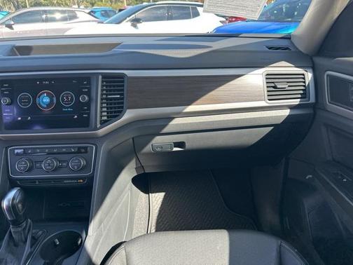 2020 Volkswagen Atlas 3.6L SE w/Technology