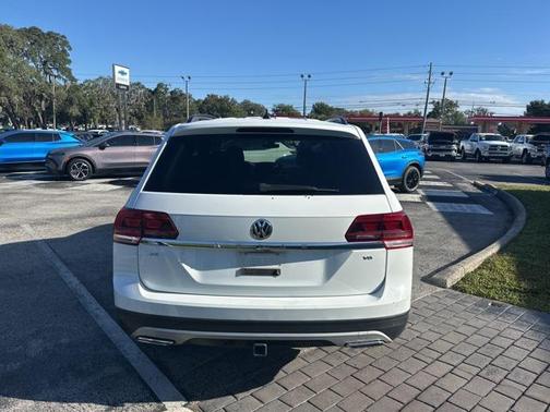 2020 Volkswagen Atlas 3.6L SE w/Technology