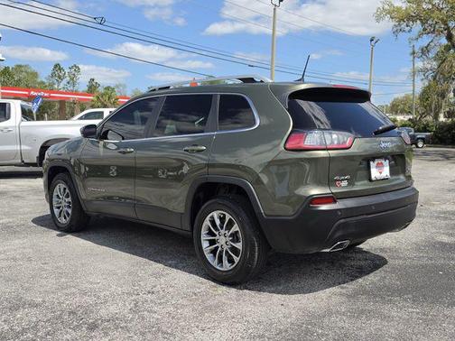 Olive Green Pearlcoat 2021 Jeep Cherokee Latitude Lux